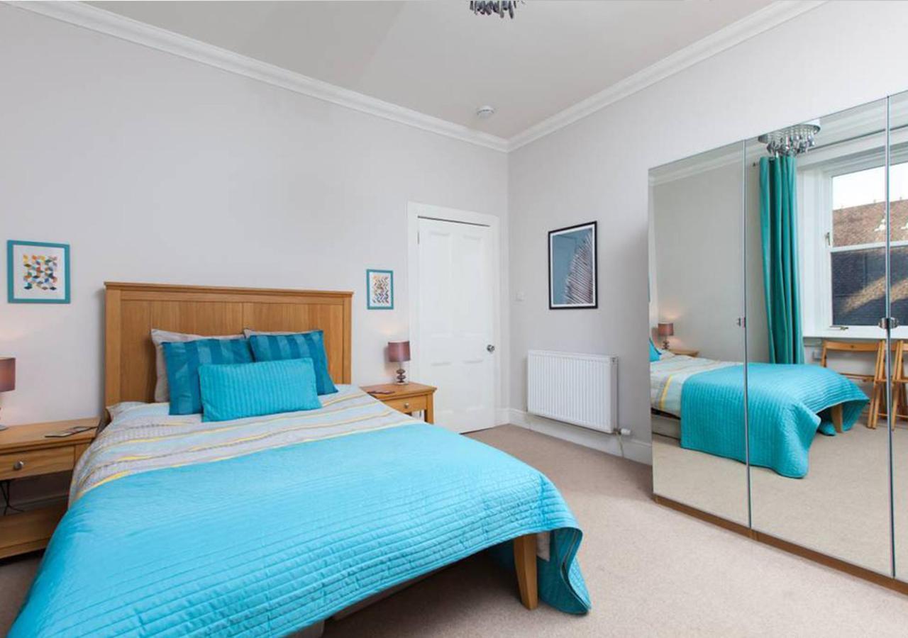Bright And Modern Causewayside Apartment エディンバラ エクステリア 写真